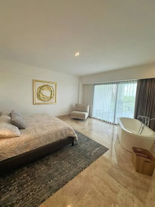 Moderno Departamento De Lujo En Cancun 0*,